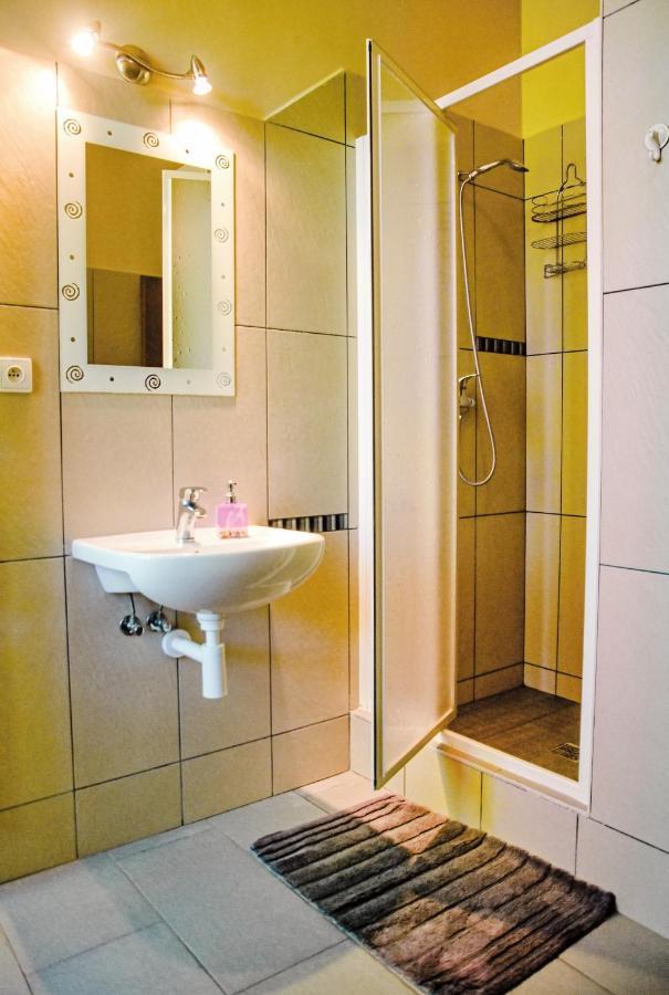 Grand Hotel Jaromer Bagian luar foto